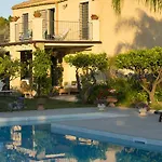 לינה וארוחת בוקר Baglio Sant'andrea 4*