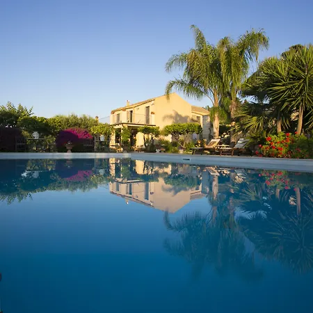 Baglio Sant'andrea Bed & Breakfast Valderice